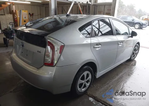 2015 Toyota Prius Four из США, поврежденный, VIN JTDKN3DUXF0450692